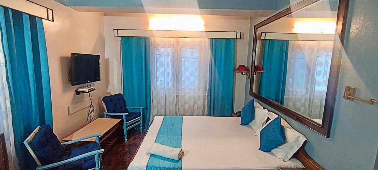 The Travelista Shimla Bed and Breakfast Esterno foto